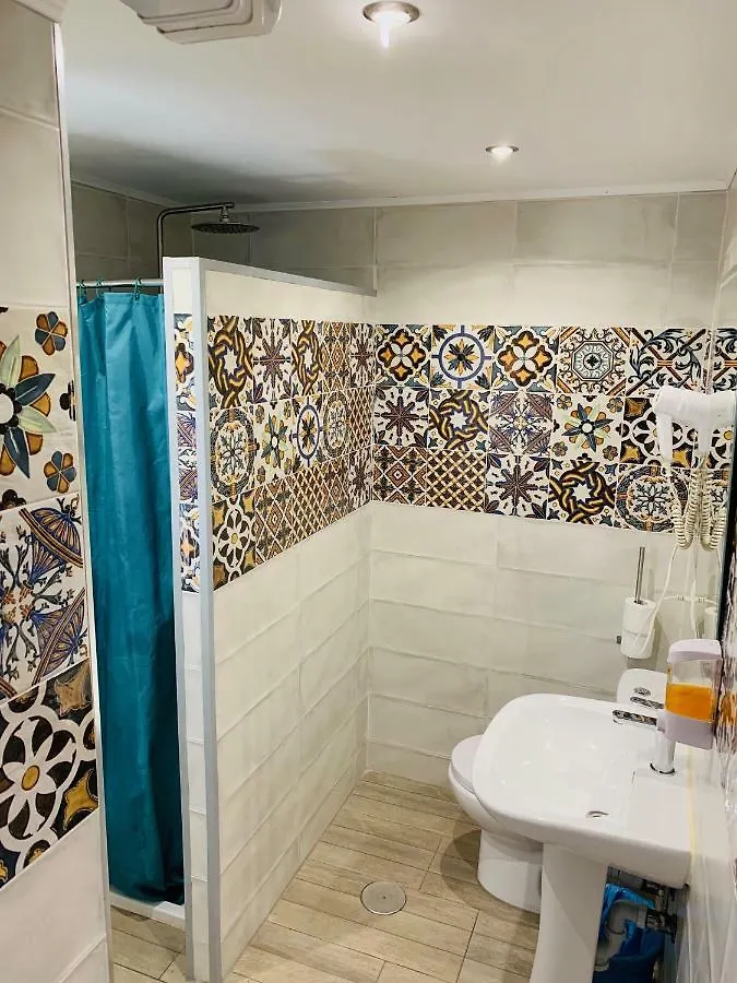 Pension Aduar Marbella Guest house